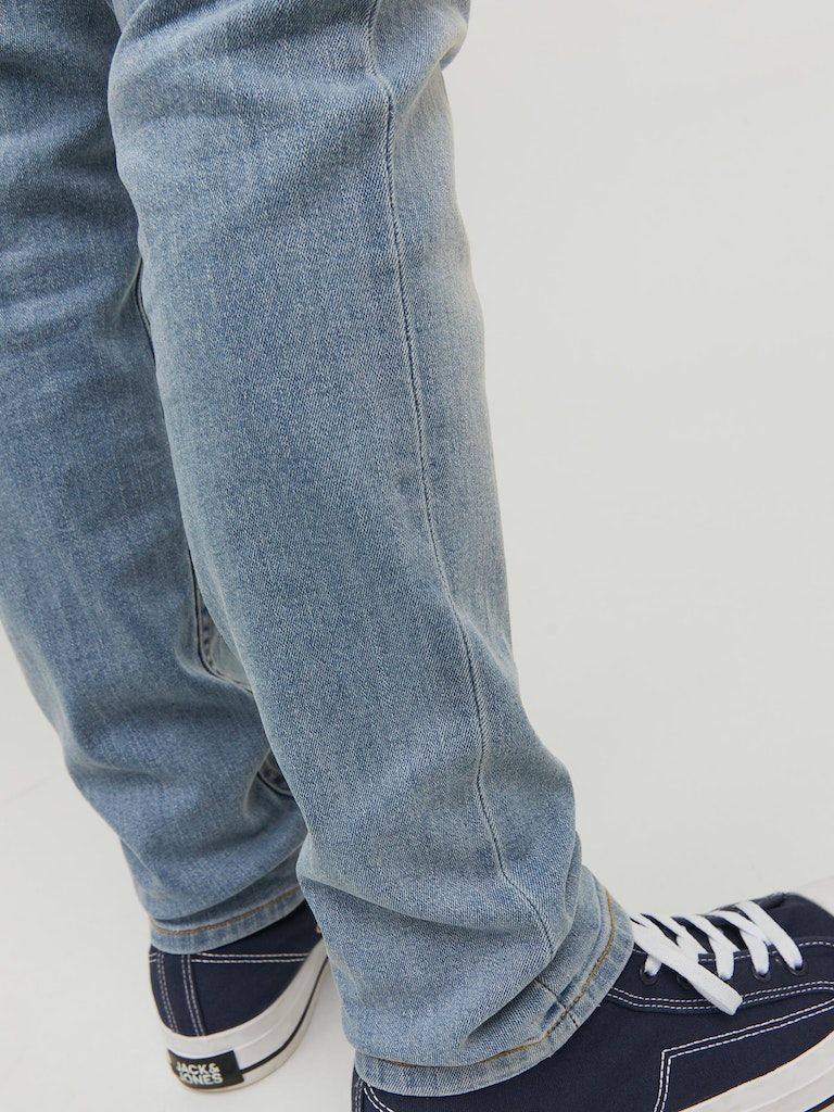 JACK&JONES_Noos2023_4093190_12224565_5.jpg
